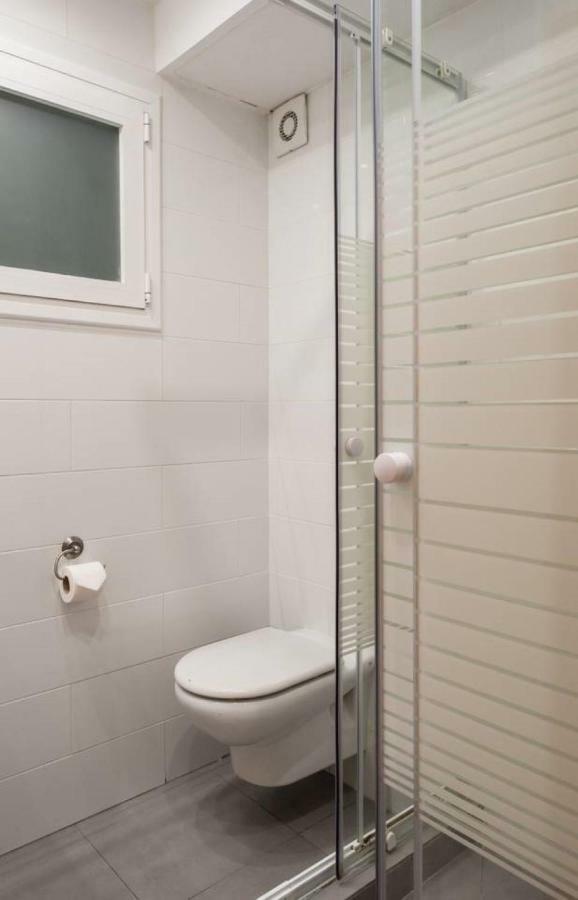 Nice Apartment Near Barcelona Center Exterior photo